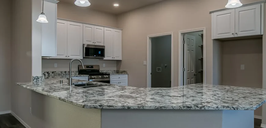 108 2nd St NE, Rio Rancho, NM 87124