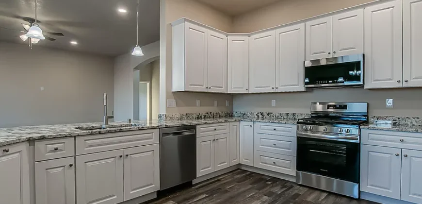 108 2nd St NE, Rio Rancho, NM 87124