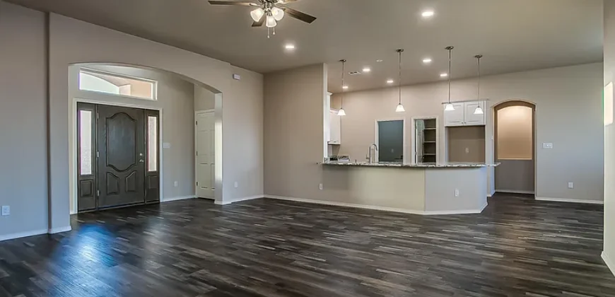 108 2nd St NE, Rio Rancho, NM 87124